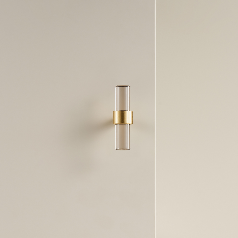 LITRE | Acrylic & Brass T-Bar