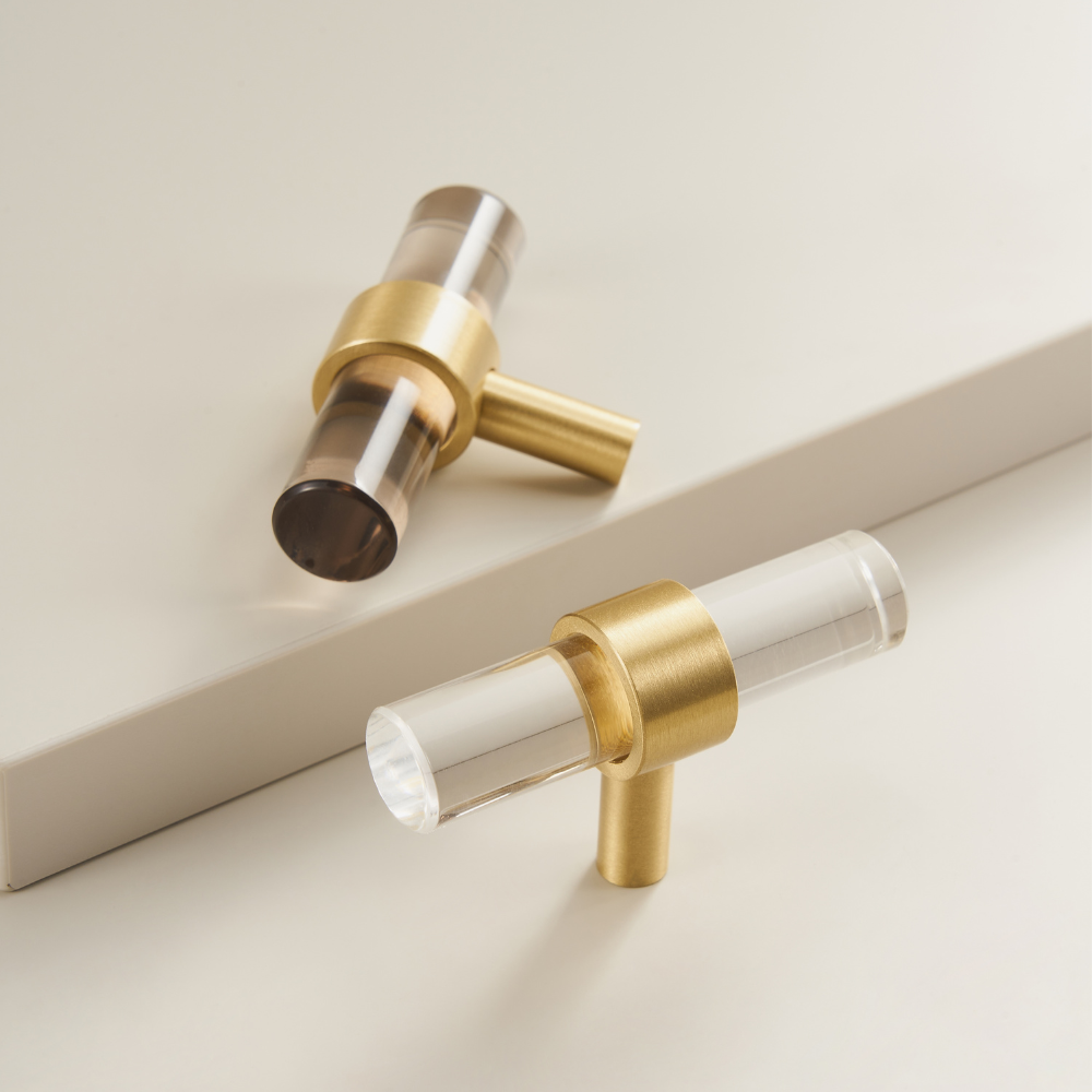 LITRE | Acrylic & Brass T-Bar
