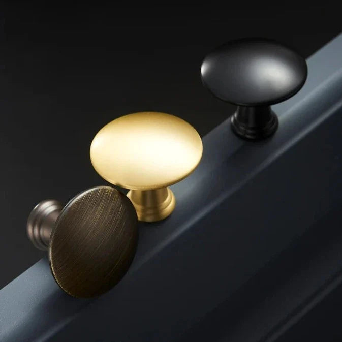 LOTTA | Solid Brass Knobs